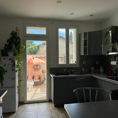 Maison Mitoyenne Proche