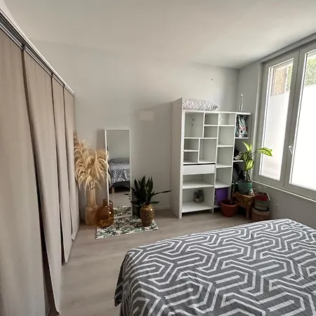 Holiday home Maison Mitoyenne Proche Avignon